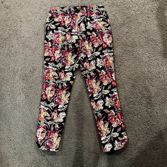 Soft Surroundings Pull On Floral Cropped scalloped hem pants capris NWOT Sz PM - Picture 3 of 8